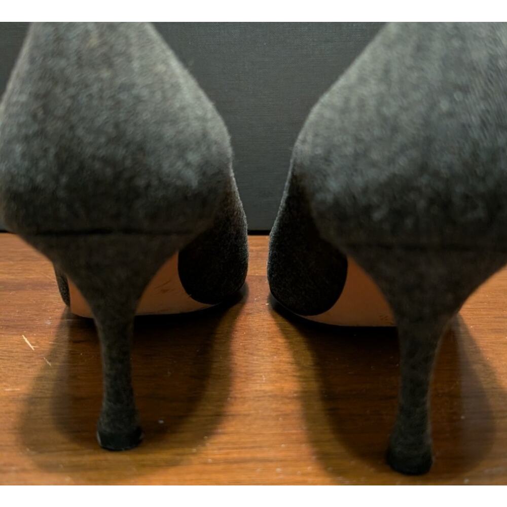 Manolo Blahnik Grey Flannel Pumps Heels Size 37.5 EUC - Picture 3 of 5